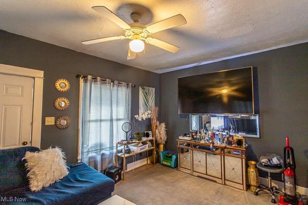 2675 Hunter Avenue, Youngstown, Ohio image 3
