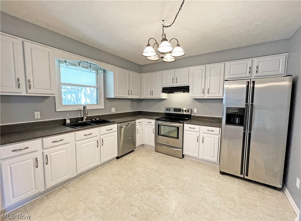 Heatherwood Knolls - Residential