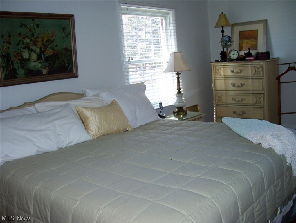 J Ed Good Park - Residential