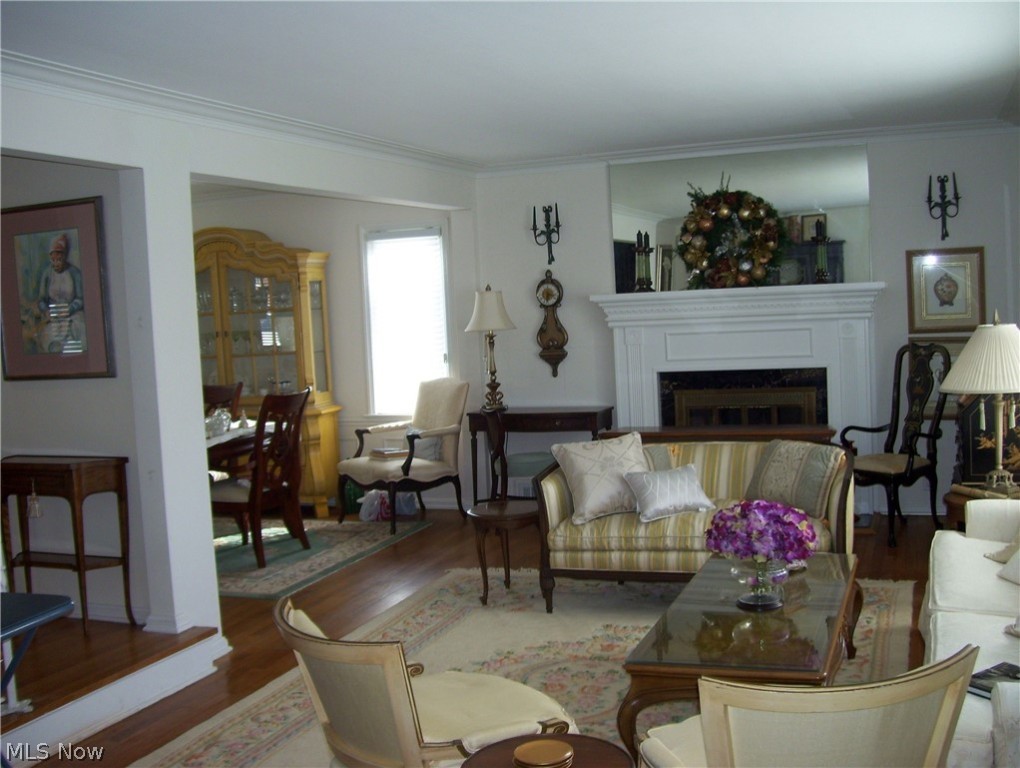 J Ed Good Park - Residential