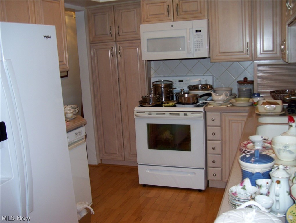 J Ed Good Park - Residential