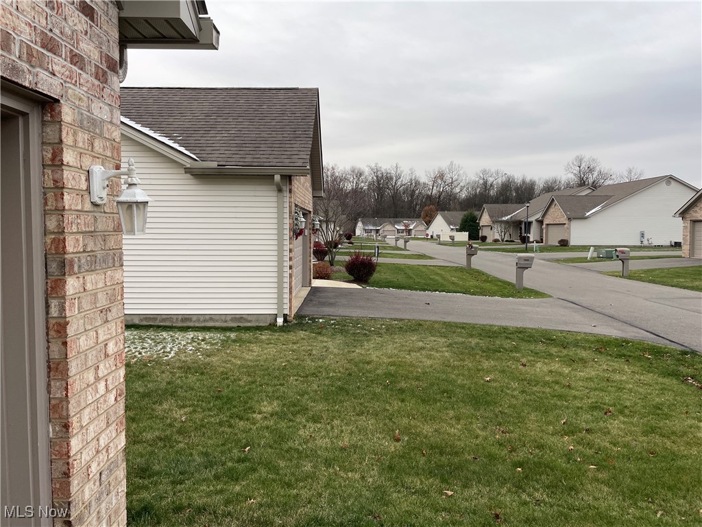 1031 Villa Place #B, Girard, Ohio image 38