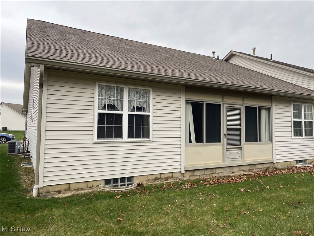 1031 Villa Place #B, Girard, Ohio image 35