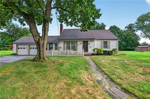 Homes For Sale - 140 Shadyside Court<br/> Stark County, Alliance, OH 44601