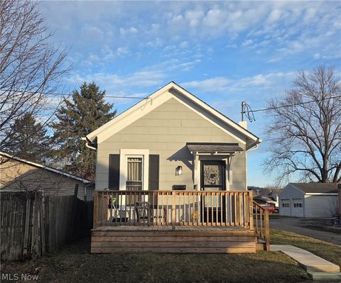 Tiny photo for 119 S Wallace Street, Uhrichsville, OH 44683 (MLS # 5189915)