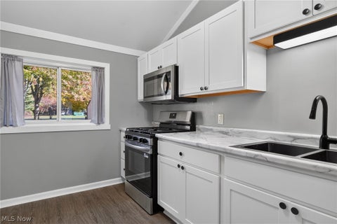 Tiny photo for 5599 Grove Avenue, Mentor, OH 44060 (MLS # 5257437)