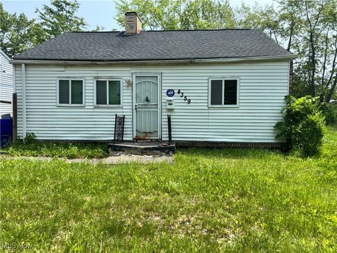 4359 E 143rd Street Cleveland OH 44128