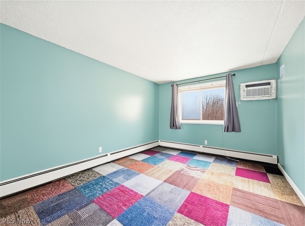 Pine Crest Condo - Residential