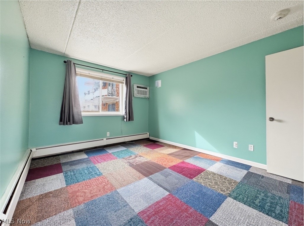 Pine Crest Condo - Residential