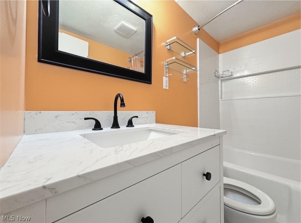 Pine Crest Condo - Residential