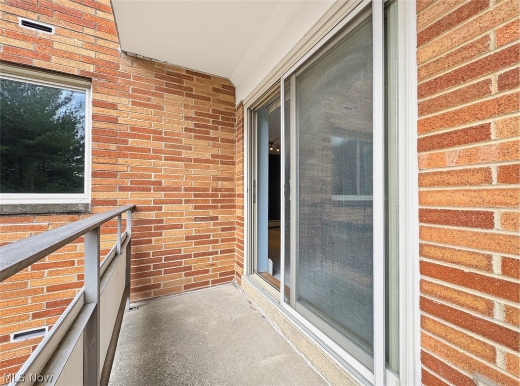 Pine Crest Condo - Residential