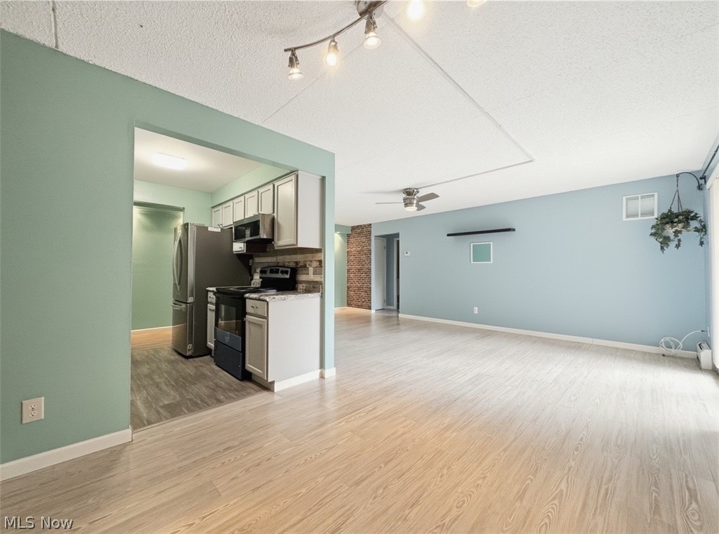 Pine Crest Condo - Residential