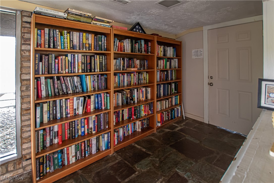 Granger Lake Condo - Residential