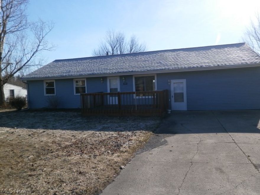 REMODELED AND UPDATED THREE, POSSIBLE FOUR, BEDROOM RANCH HOME IN SLEEPY HOLLOW.  RECENTLY UPDATED WITH NEWER FLOOR COVERINGS, INTERIOR PAINT, REMODELED BATHROOM AND UPDATED KITCHEN.  HOME SHOWS REALLY WELL.  GENEROUS SIZED FAMILY ROOM WITH ADDITIONAL ROOM THAT COULD BE FOURTH BEDROOM.  LARGE DECK OVER LOOKS BACK YARD AND A DETACHED 24X36 POLE BARN / GARAGE.  See attachment for PAS requirements and WFHM offer submittal information in MLS document section.  Seller does not accept electronic signatures.