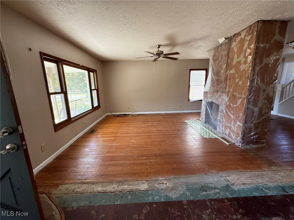 Glass Works Ad - Residential