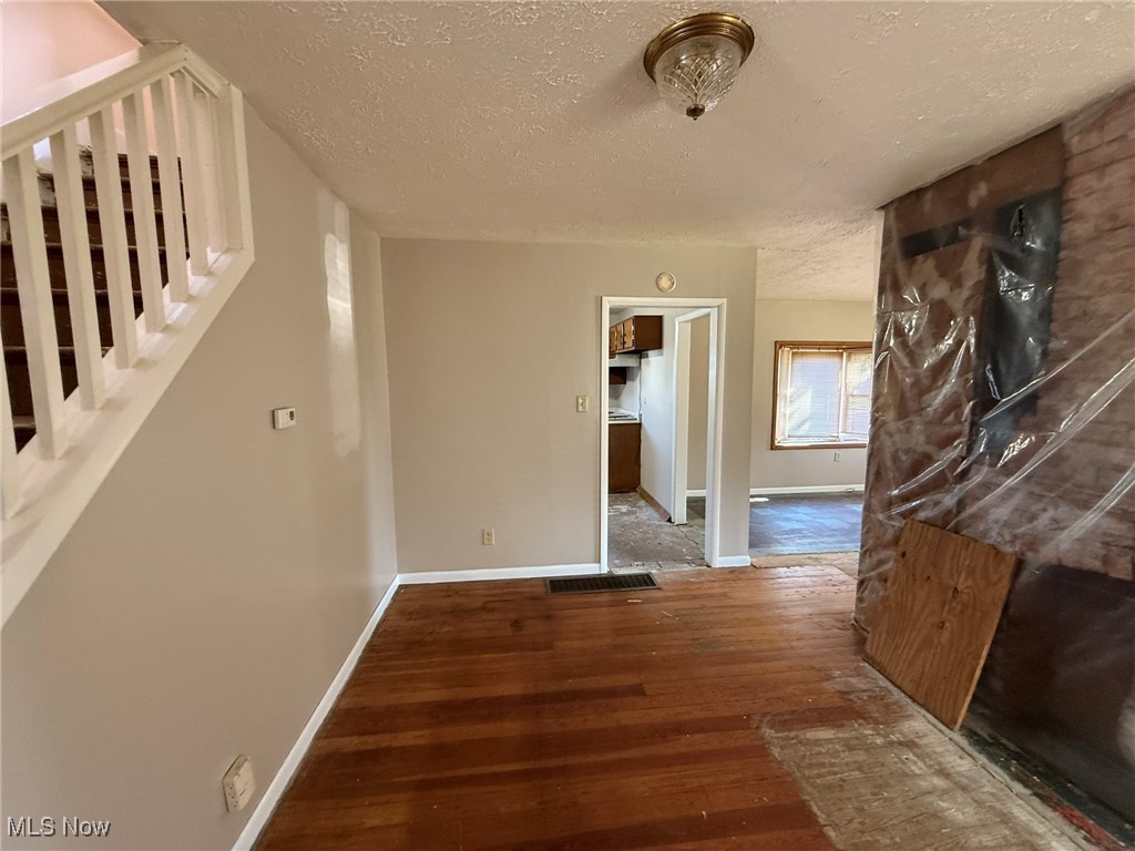 Glass Works Ad - Residential