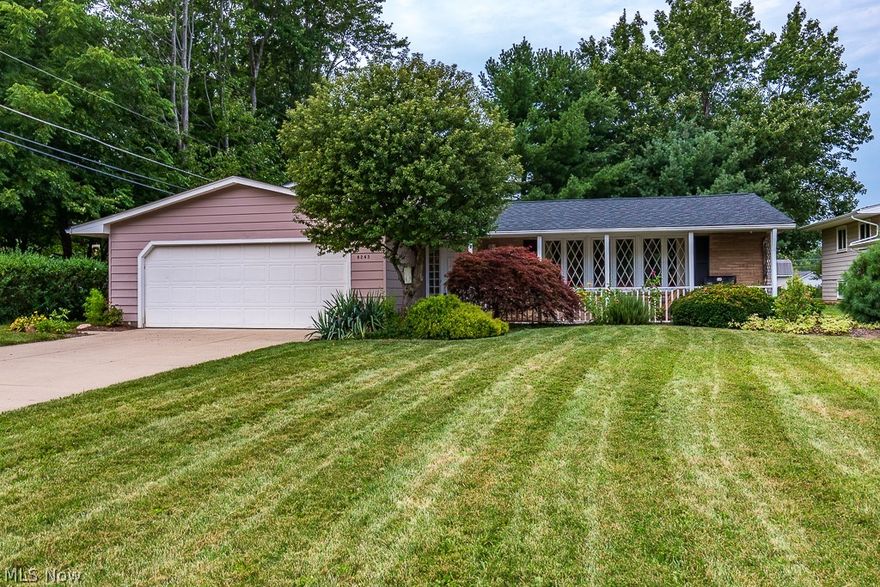 Welcome Home to this 3 bedroom, 1 1/2 bath split level in Mentor! Living room features a beautiful bay window and vaulted ceiling that opens up into the dining room- perfect for entertaining. Charming kitchen with bench seating, stainless steel refrigerator, dishwasher & microwave. Hardwood flooring in all 3 bedrooms including the Primary bedroom which also has a spacious double closet. Deep lot and backyard with storage shed and plenty of room to play. 
Updates include: New Roof 2019 and newer light fixtures in the Kitchen and Dining Room. Excellent location close to schools, shopping, restaurants and freeway access. This is the one!