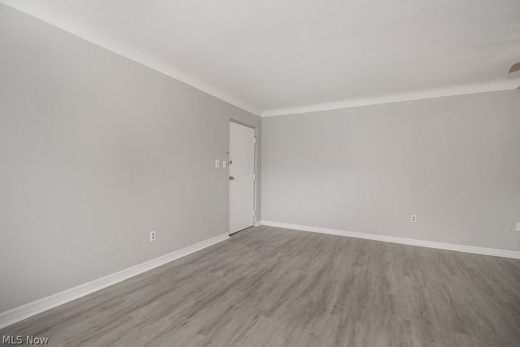 S H Kleinman Realty Companys - Residential Lease