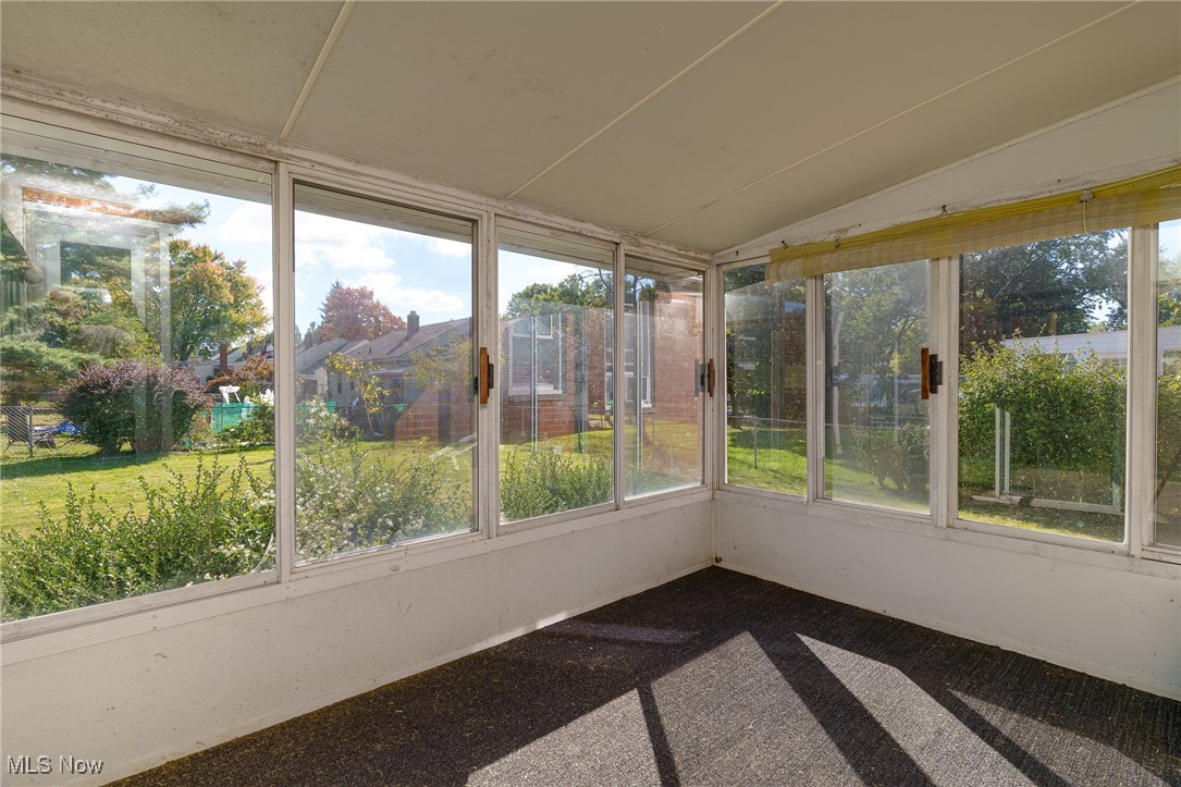 Sunshine Realty Inc 01 - Residential Lease