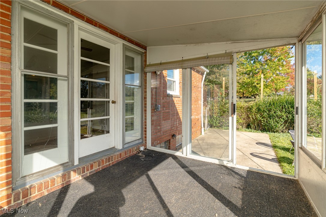 Sunshine Realty Inc 01 - Residential Lease