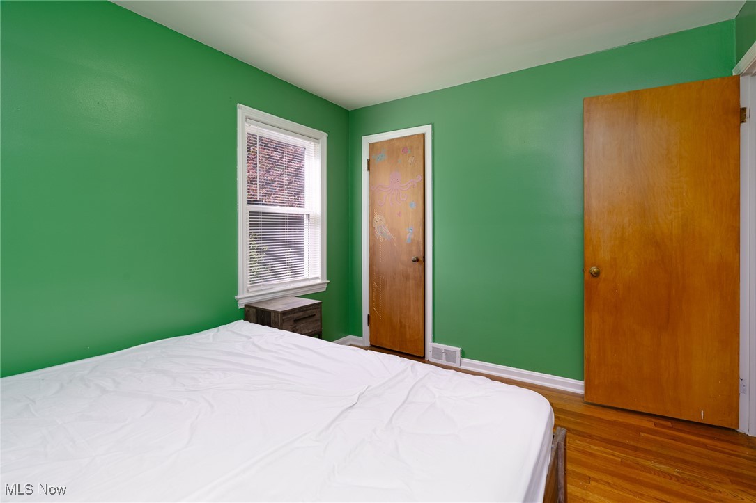 Sunshine Realty Inc 01 - Residential Lease