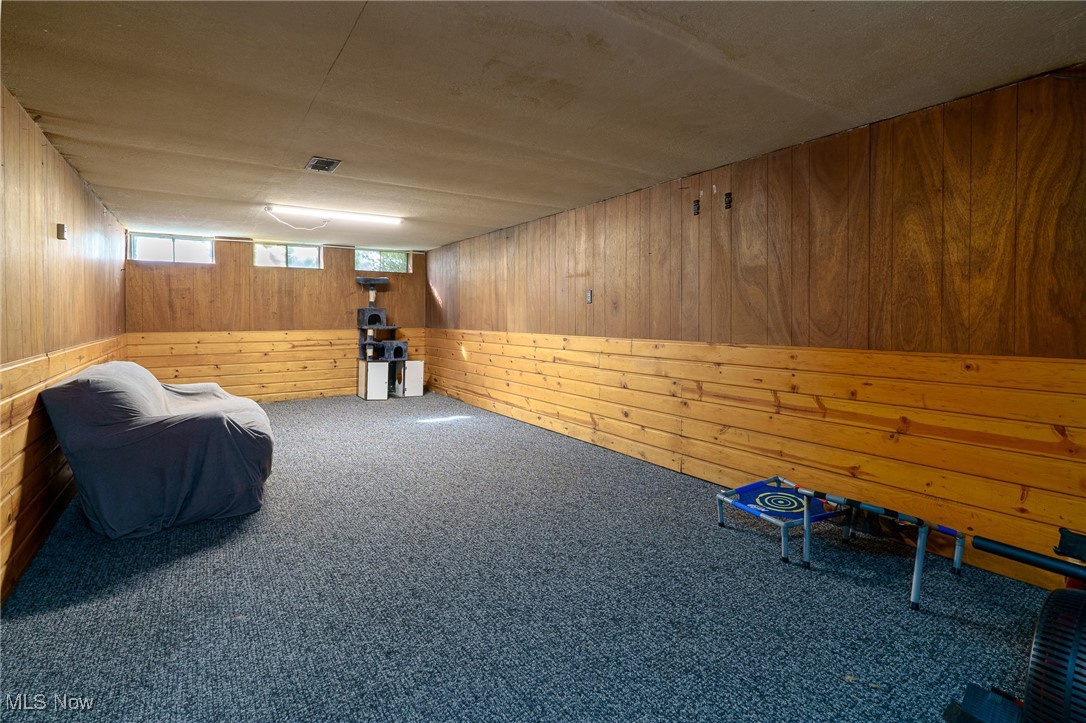 Sunshine Realty Inc 01 - Residential Lease