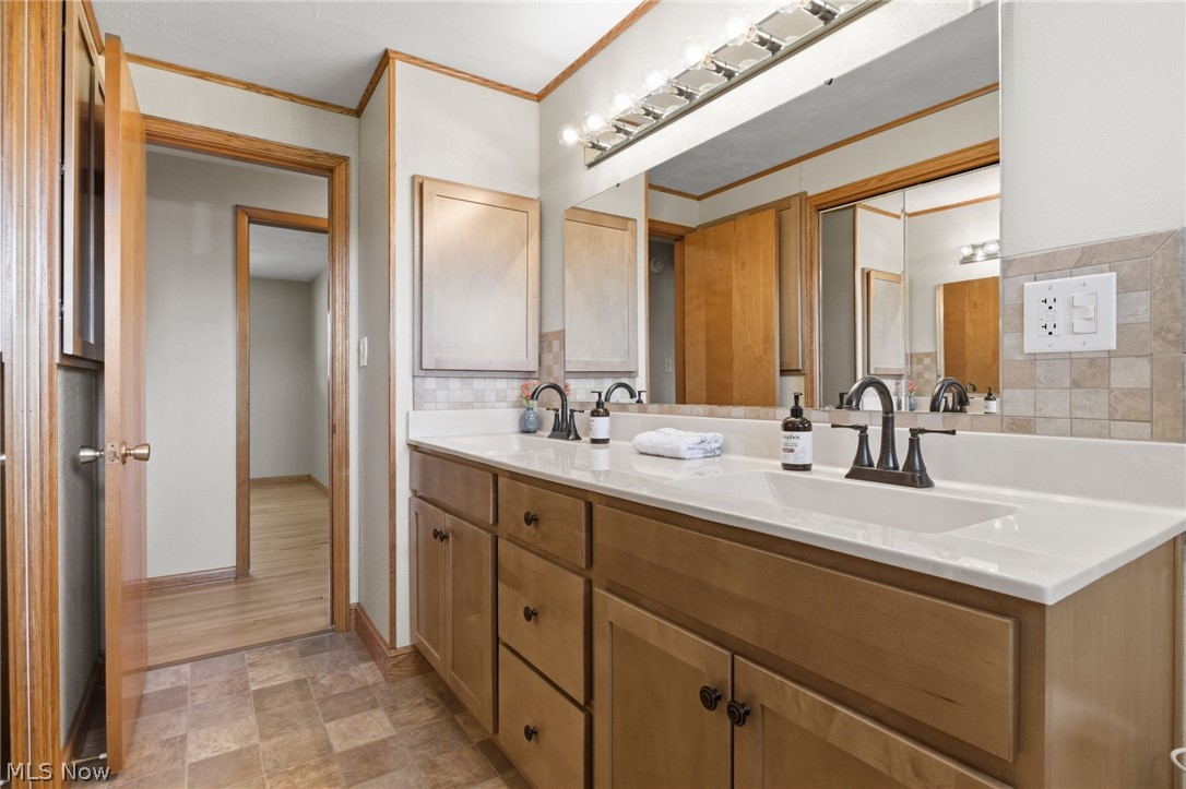 Crystal Shores - Residential