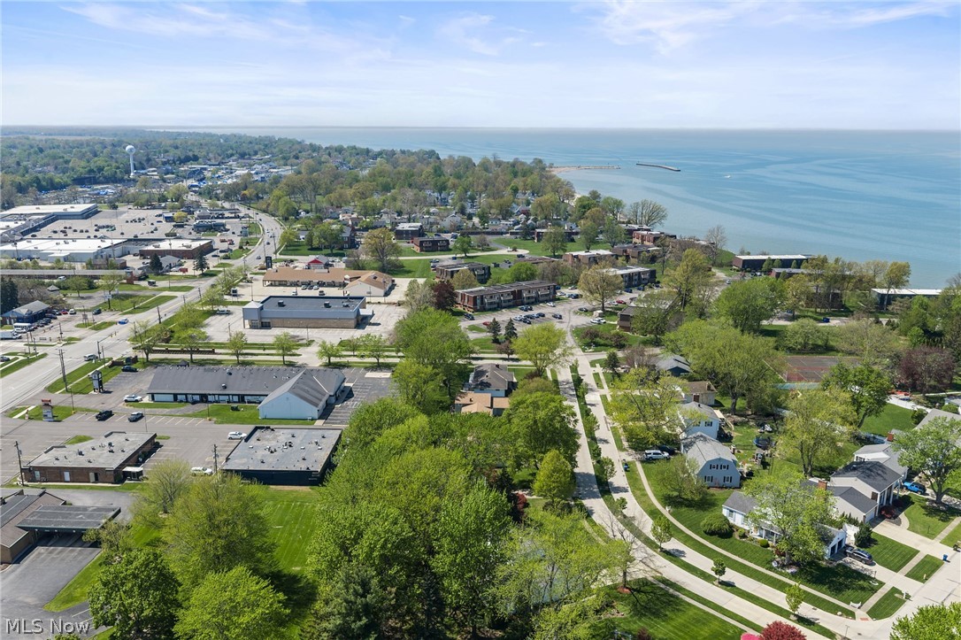 Crystal Shores - Residential