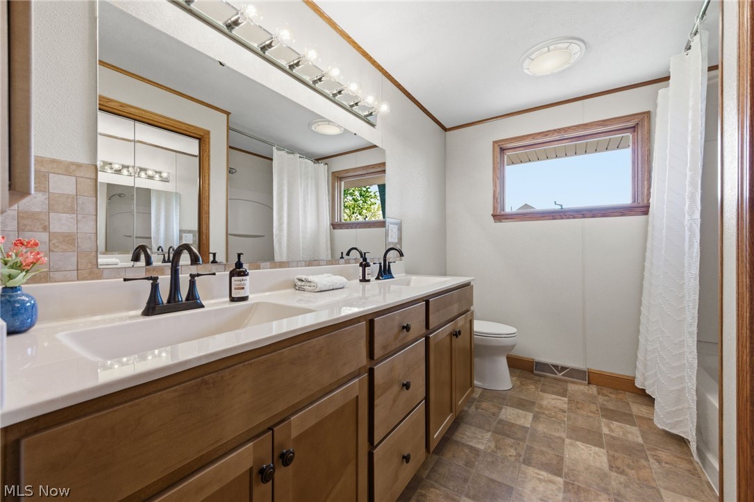 Crystal Shores - Residential