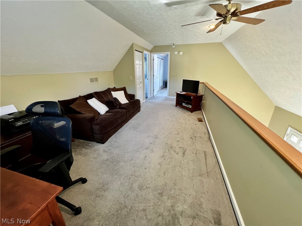 Tinkers Lane Condo - Residential