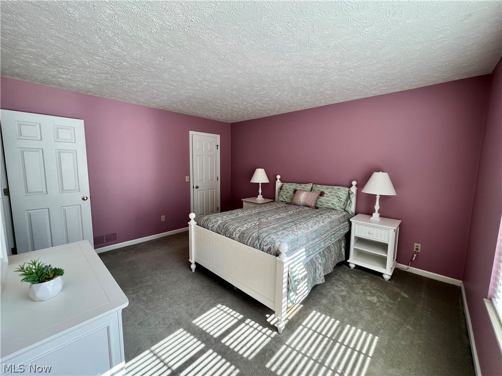 Tinkers Lane Condo - Residential