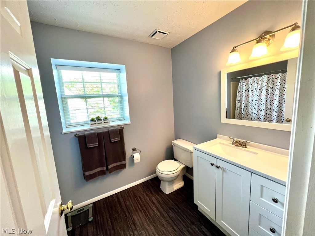 Tinkers Lane Condo - Residential