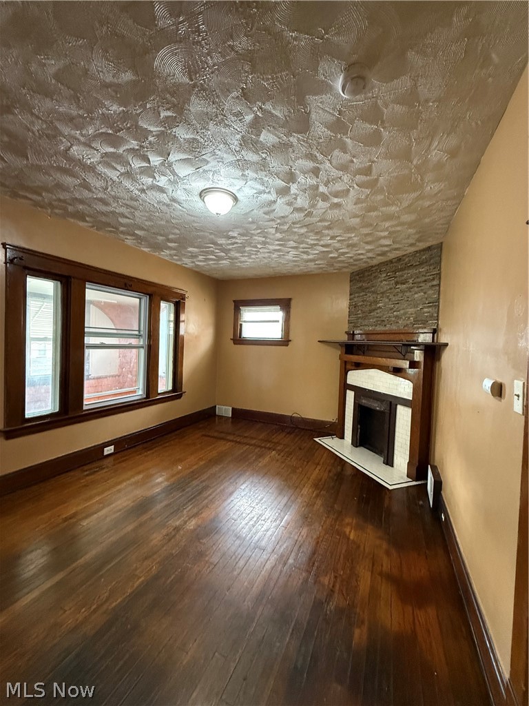 Euclid Collamer 01 - Residential Income