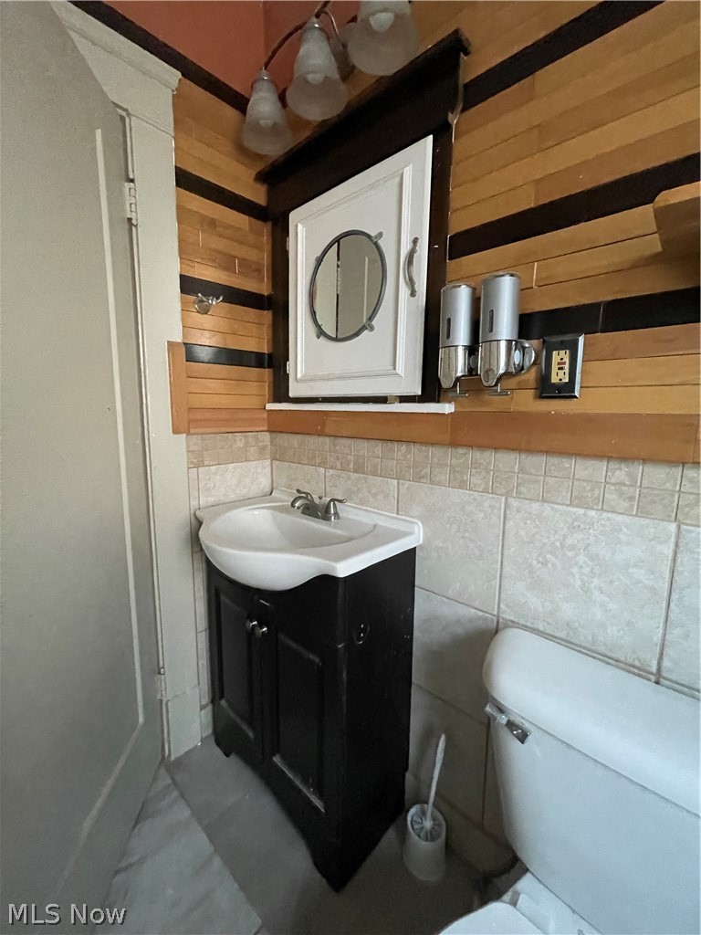 Euclid Collamer 01 - Residential Income