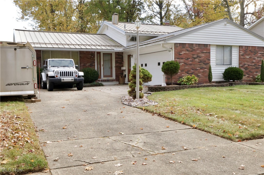 White Oak Drive 06 - Residential
