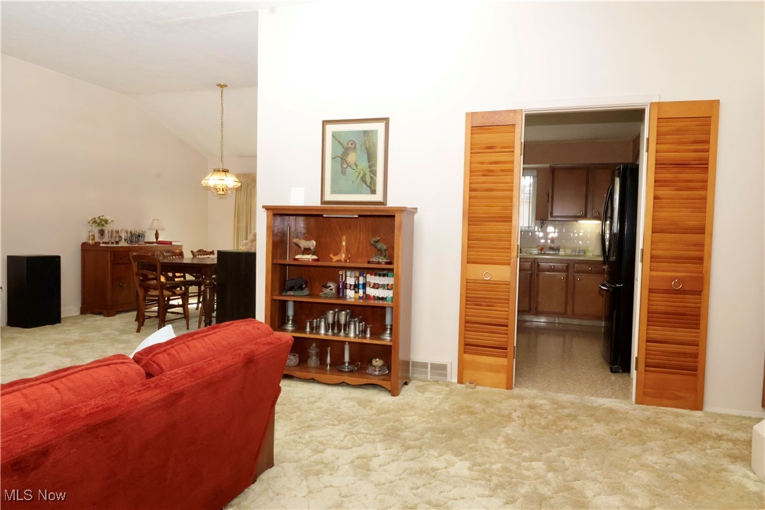 White Oak Drive 06 - Residential