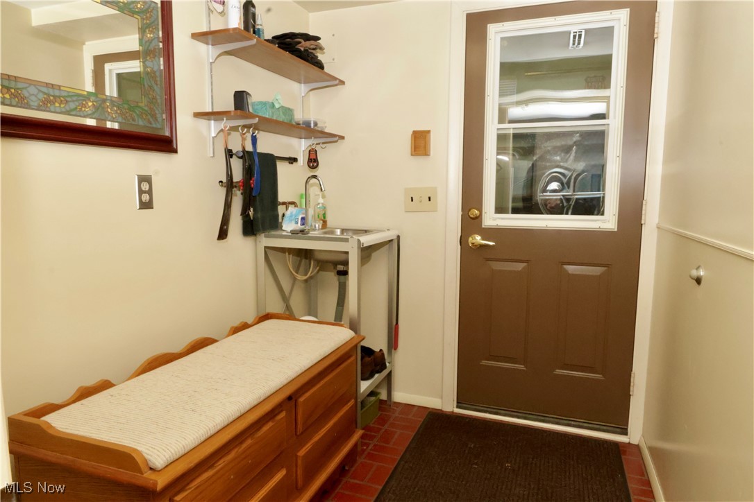 White Oak Drive 06 - Residential