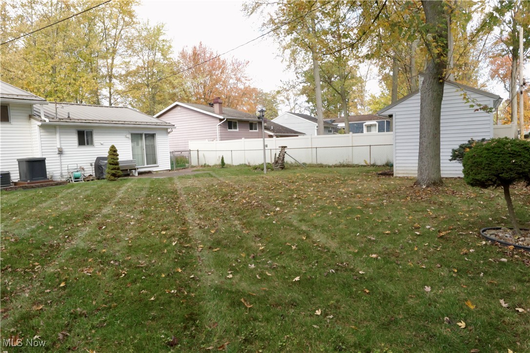 White Oak Drive 06 - Residential