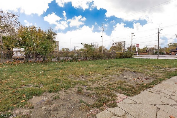 12601 SAINT CLAIR AVE, CLEVELAND, OH 44108 - Image 6040ff41545d5d32ec69f40ef47ee3ad/934091494
