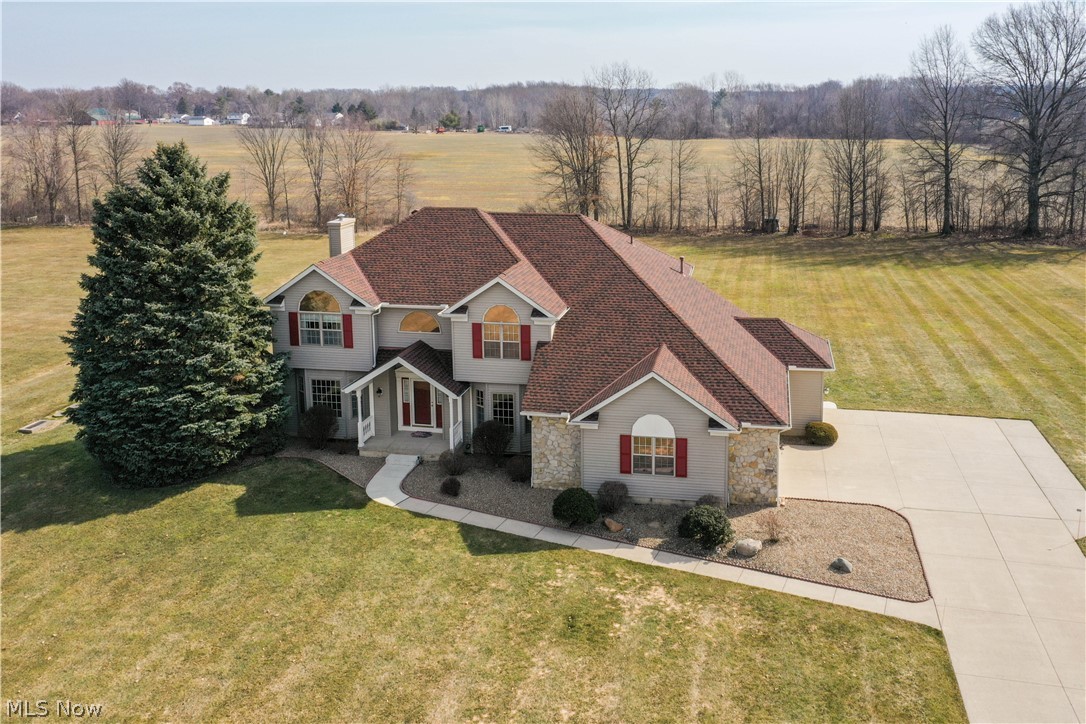 Quality custom built home by LaHetta Builders in the secluded and desirable Flint Ridge Estates. This meticulously maintained one owner home sits on 1.55 acres with no rear neighbors. Two story foyer welcomes you into the formal dining room with bay window. French doors open into the office creating a private space to work from home. The living room features a stunning stone fireplace (gas and woodburning) and the chimney was been completely rebuilt 9/2020. Open floor plan for great entertaining flow. The kitchen includes a huge center island, endless cabinets and storage space, Corian countertops with smooth cooktop, ceramic tile backsplash, pantry, built-in desk space and a casual dining area. First floor laundry with washer and dryer included. Gracious master suite with vaulted ceiling, large walk-in closet and in-suite master bath with soaking tub, dual vanities, and shower. Three additional nicely sized bedrooms including an attached bonus room to the second bedroom makes a great