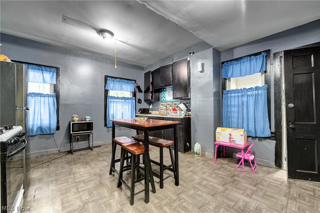 J H Sargents - Residential Income