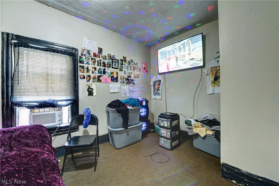 J H Sargents - Residential Income