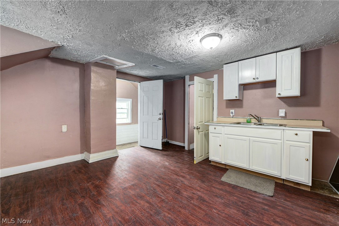 J H Sargents - Residential Income