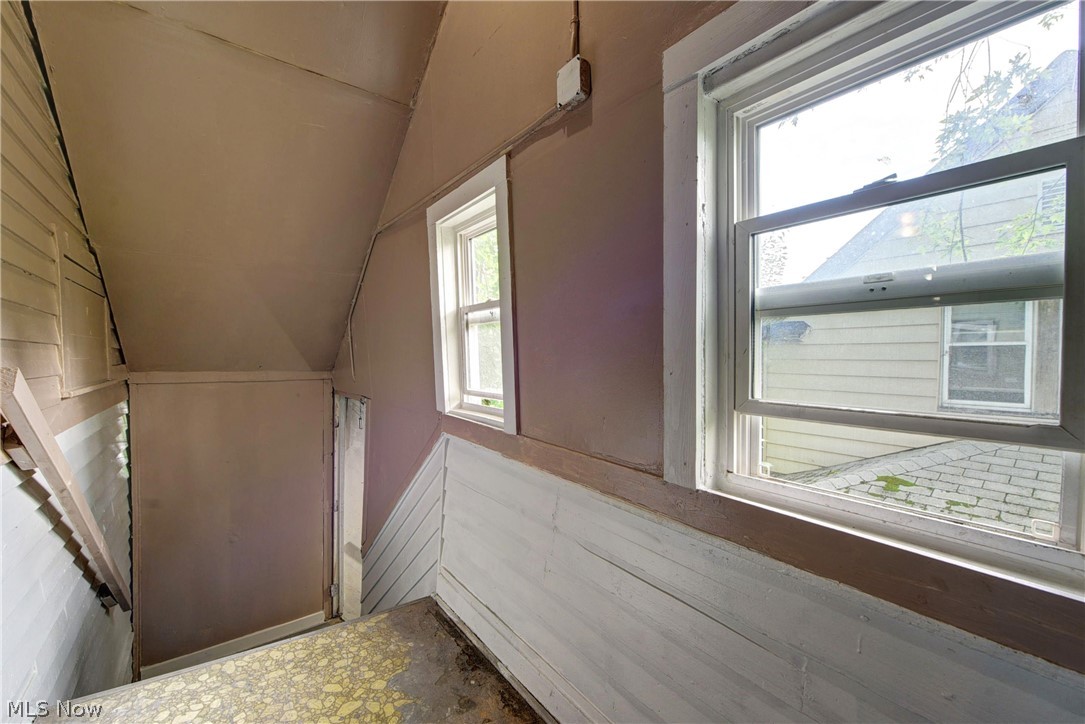 J H Sargents - Residential Income