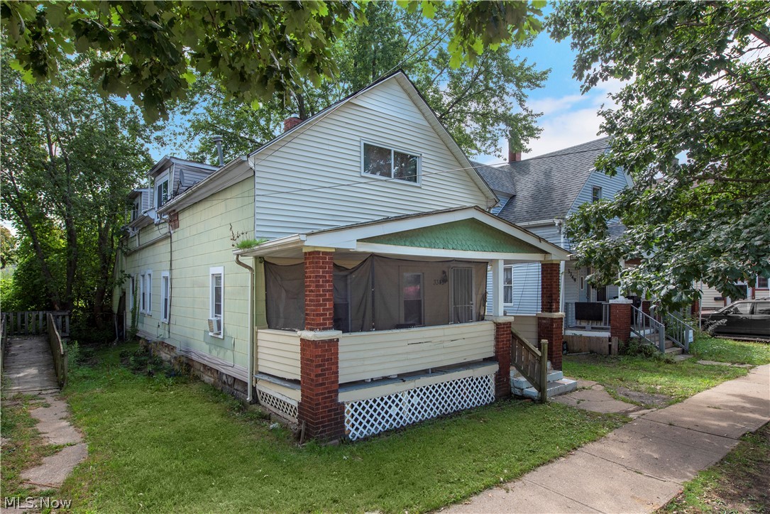 J H Sargents - Residential Income