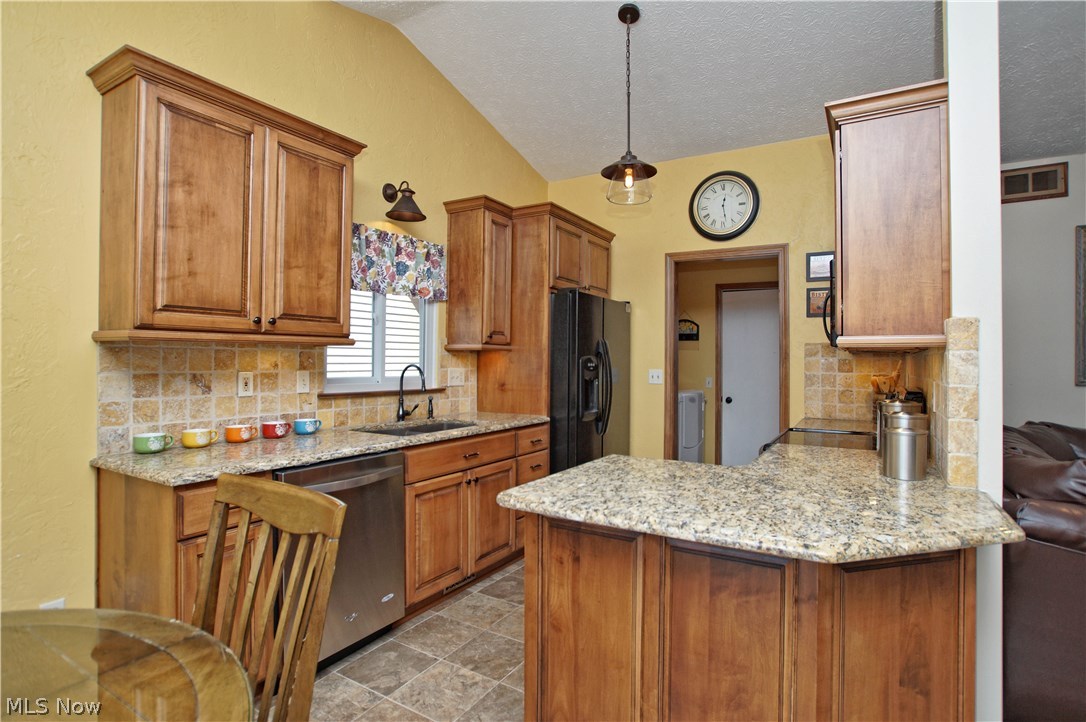 Maplelawn Drive - Residential