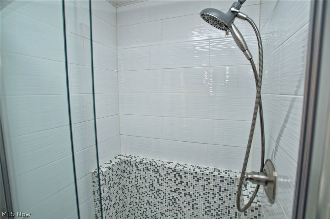 Maplelawn Drive - Residential