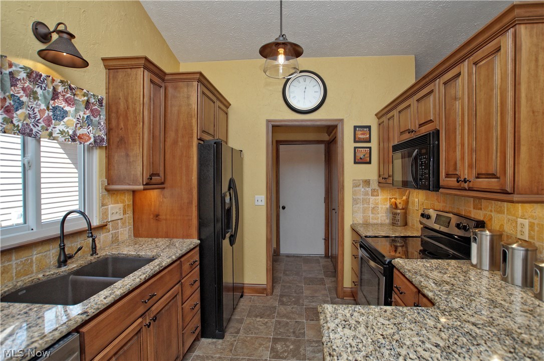 Maplelawn Drive - Residential