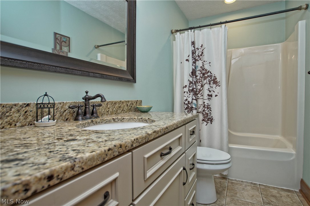 Maplelawn Drive - Residential