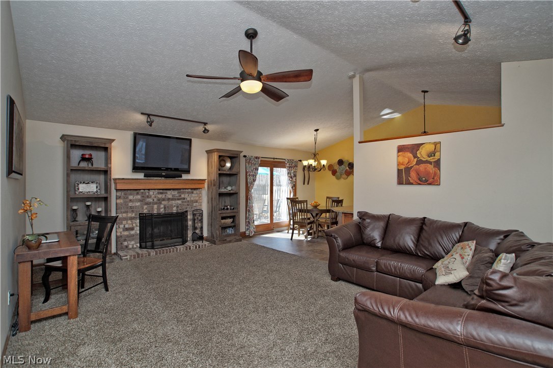 Maplelawn Drive - Residential